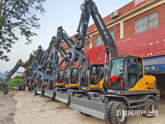 崇左市：各种二手轮式抓机 - 图片 1