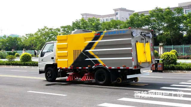 国六江铃扫路车多少钱一辆价格 - 图片 9