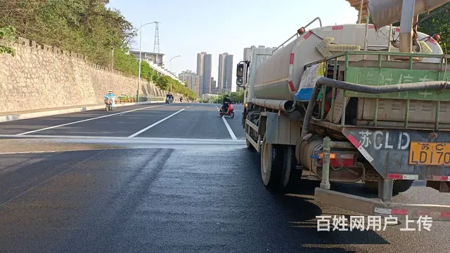 雾炮洒水车租赁 - 图片 2