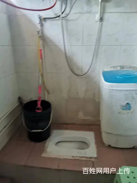 南香里单身公寓出租，二楼，独立厨、卫，部分有家私电器（近​​ - 图片 3