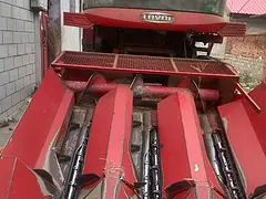 雷沃玉米收CB03