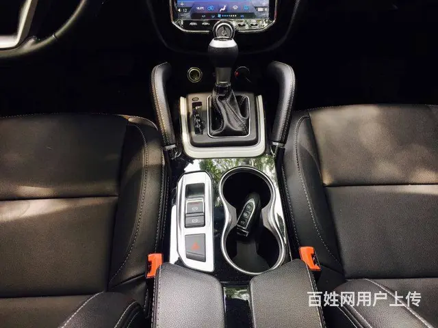 众泰SR7 2016款 1.5T 无级 魔方之心版 - 图片 6