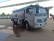 国五东风小型5吨加油车8吨油罐车流动加油车