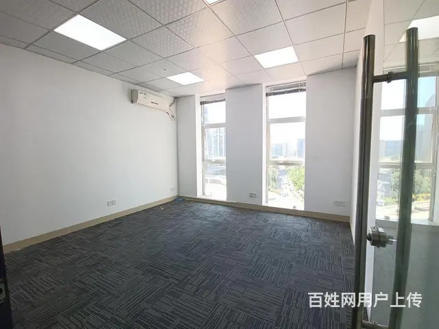 湖里高新技术园区168平三个隔间格局方正地铁口公交站旁 - 图片 2