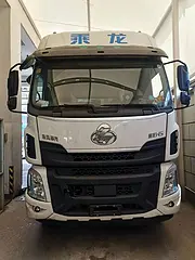 急售乘龙H5大单桥厢车，9米8国五