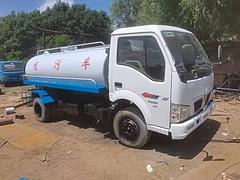 出售各品牌吨位吸污车吸粪车 质更优、价更低