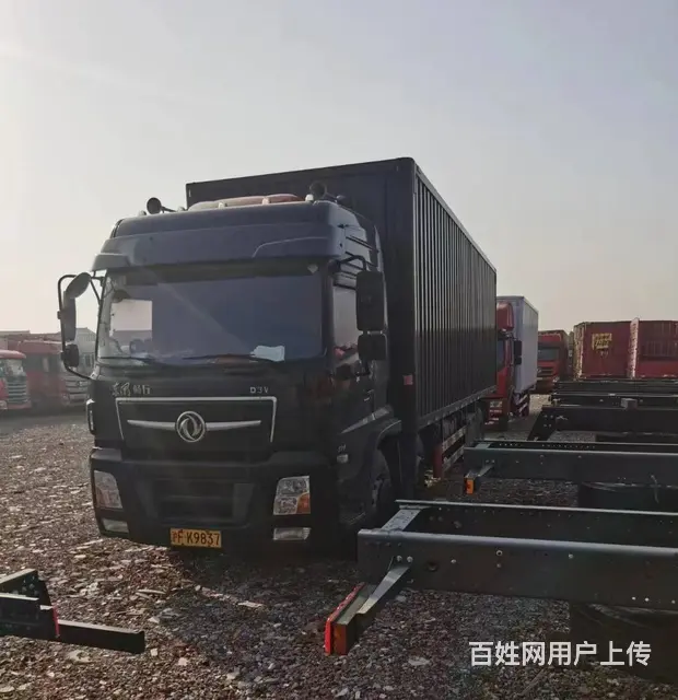21年5月东风畅行9.6米前四后四标箱 车况精品的图片