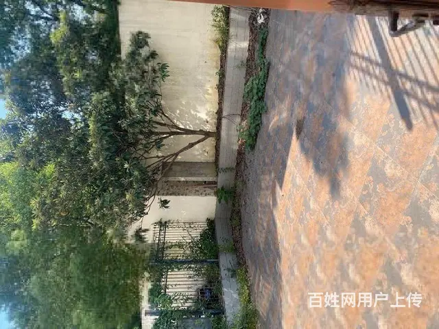 与新北万达一路之隔的叠加别墅（带80平左右院子和地下室） - 图片 1
