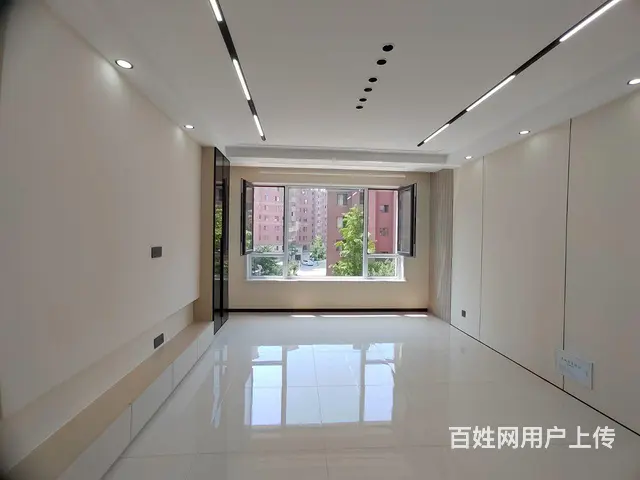 滨河水城3楼97平三室两卫精装60.5万一中疏港路凌河湾御景 - 图片 1