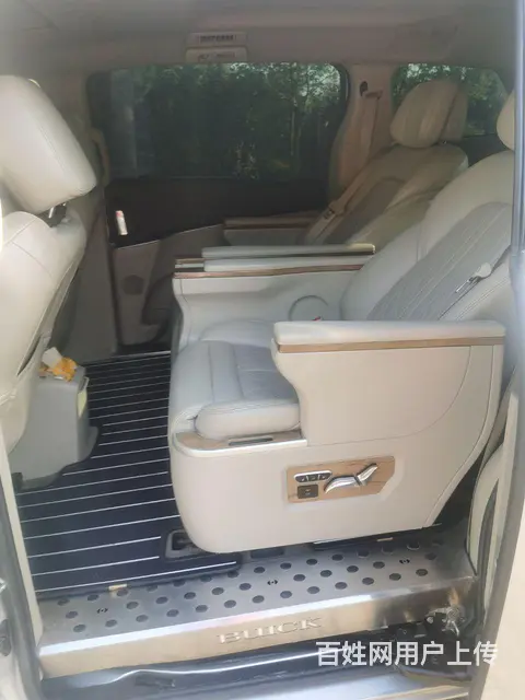 别克GL8 2017款 GL8 商旅车 2.5 手自一体 2 - 图片 5