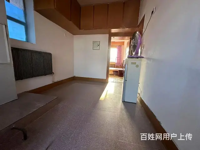 步行街一室一厅42平南北通带双人床衣柜热水器洗衣机 - 图片 5
