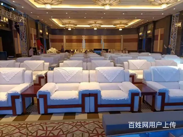 广州出租铁马沙发凳发光凳龙门衣架化妆台洽谈桌椅 - 图片 8