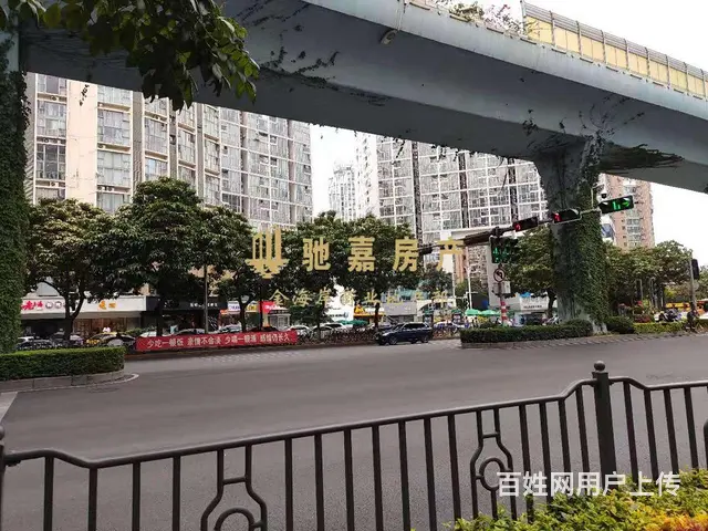 火车站商圈 旺铺 适合餐饮小吃烧烤火锅养生美发等 - 图片 9