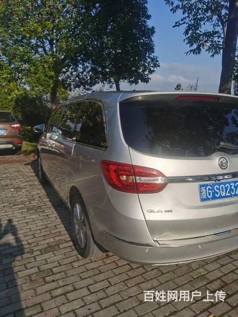 别克GL8 2017款 GL8 商旅车 2.5 手自一体 2 - 图片 1
