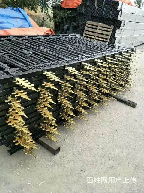 铁艺 大门 围栏 护栏  PVC护栏鑫凯盛铁艺护栏 - 图片 1