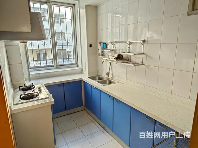 来了！一手新都 住人一楼，3室，带储，包税，这价还能谈一手 - 图片 1