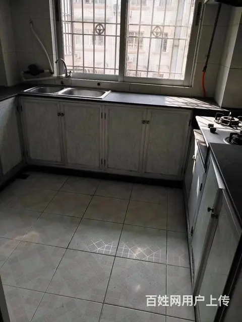 地铁房泰和花园三房3300元好房 - 图片 4