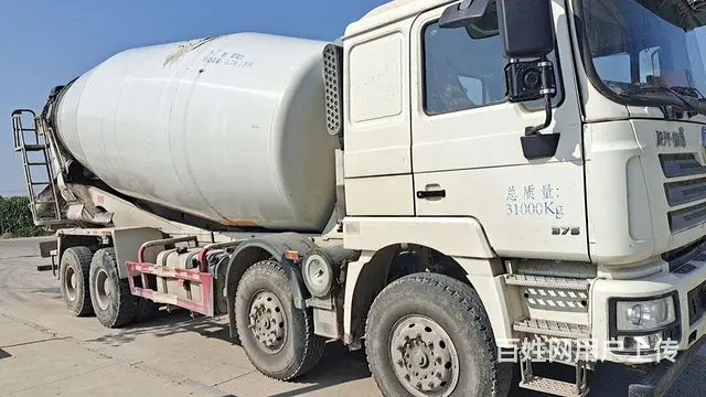 搅拌车 - 图片 1