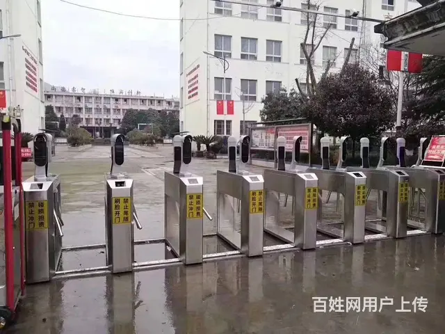 专业道闸监控安防 监控门禁 停车场道闸安装 - 图片 8