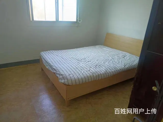 3万不还价二中对面二楼共六层一室一厅有暖气开口费 - 图片 1