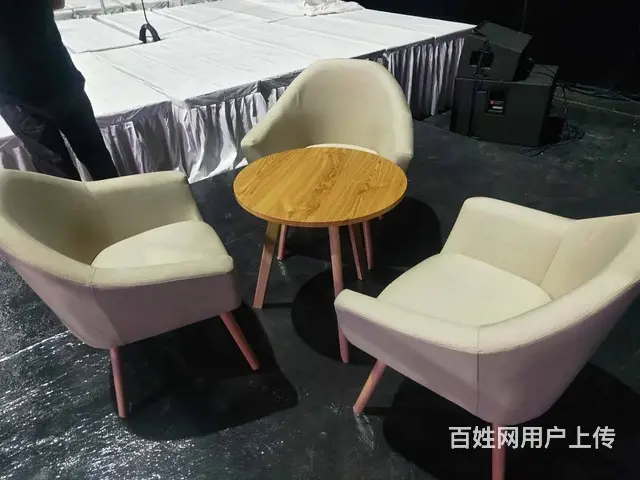 广州出租演讲台帐篷铁马桌椅租赁沙发租赁沙发凳租赁 - 图片 6