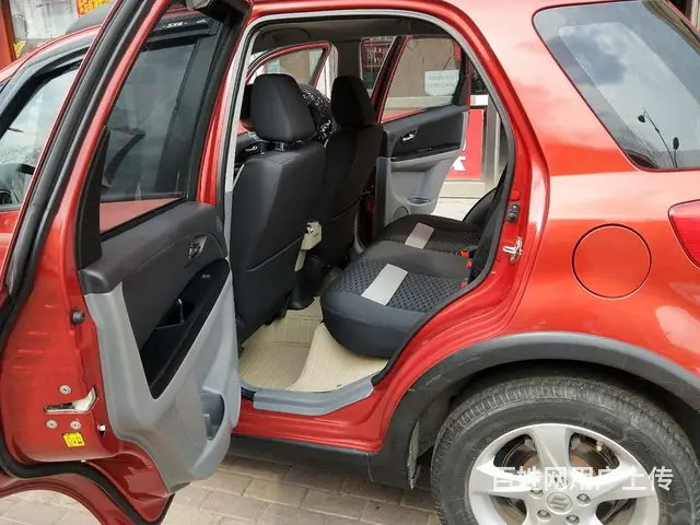 铃木 天语SX4 2011款 天语SX4-两厢 1.6 自动 - 图片 8