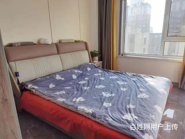 一中凌河湾御景苑7楼91平两室通厅精装修 - 图片 3