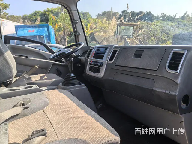 14年重汽豪沃 厢式货车 国4 - 图片 7