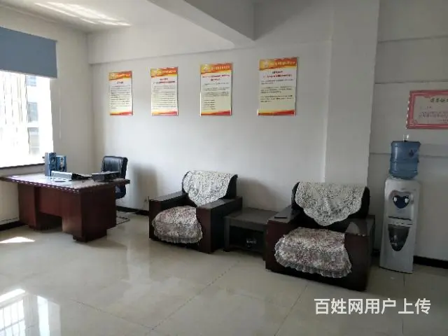 【都市时讯免费找店】风情街名烟名酒店 - 图片 4