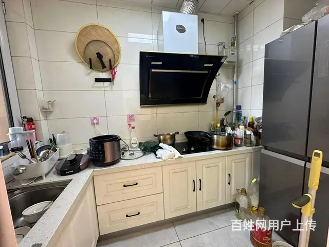 体育馆 天一华府精装两居 带地下室老证可贷款随时看房 - 图片 3