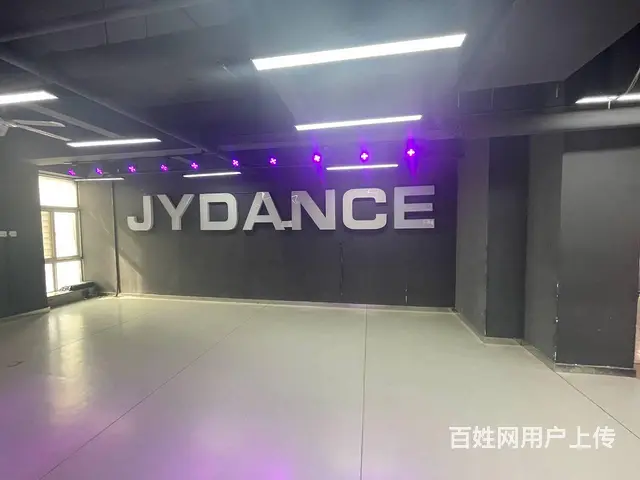 世纪大道地铁口铁投V领郡230平写字楼出租，精装修 - 图片 10