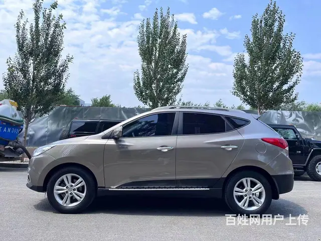 现代ix35 2010款 2.0 手自一体 GL 两驱新锐型 - 图片 9