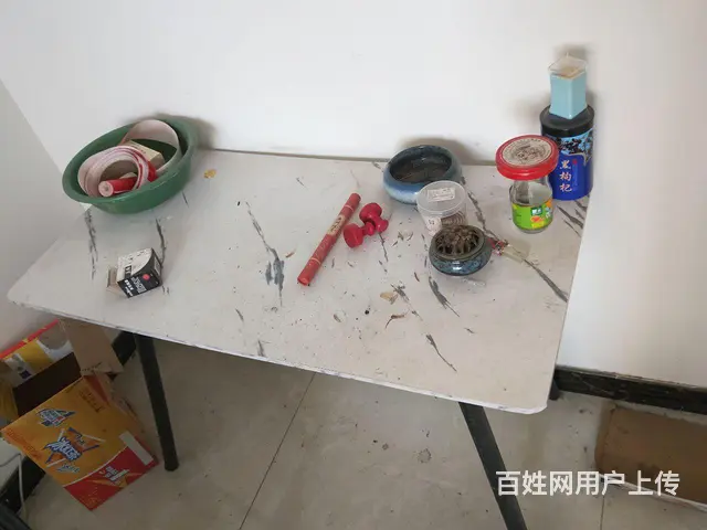 桌子 - 图片 1