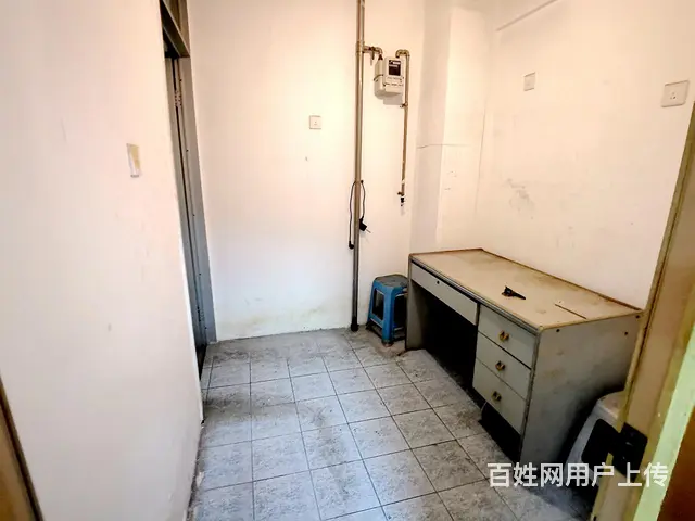 保税区对面信达大厦三房办公  带办公设备 - 图片 7