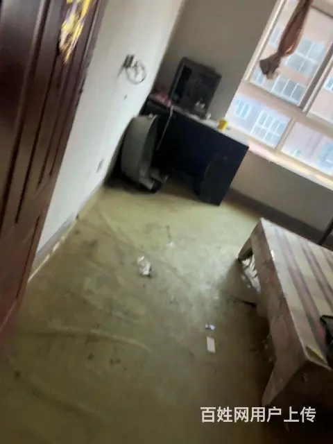 泉城花都A区带两个车库南北通透两室客厅朝阳 - 图片 5