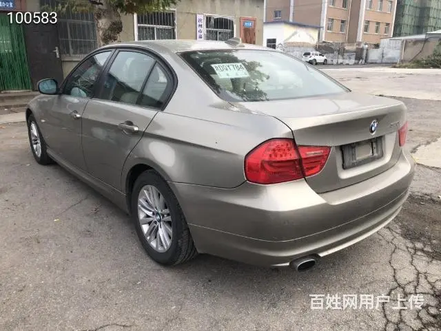 宝马 宝马3系 2011款 320i 2.0 手自一体 时尚 - 图片 1