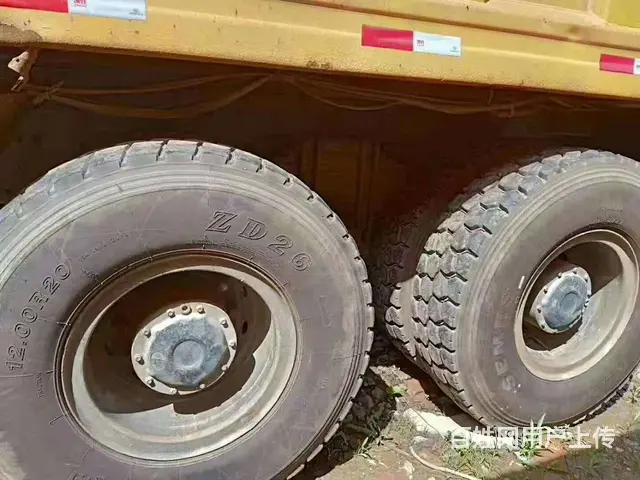 出售后八轮自卸车375马力德龙X3000货厢长6米 - 图片 6