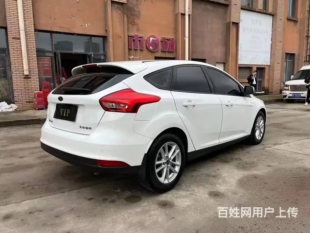 福特 福克斯 2015款 福克斯-两厢 1.6 双离合 风尚 - 图片 3