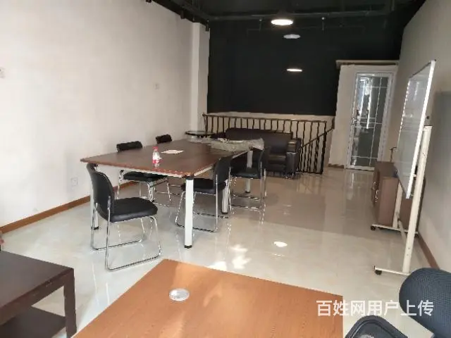 【都市时讯精品推荐】百大拓基鼎元学府服装店转让 - 图片 10