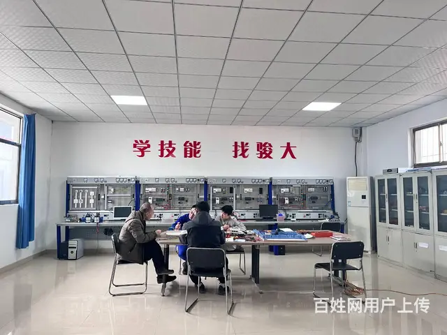 电焊工培训学校挖掘机技校装载机铲车培训叉车培训学校 - 图片 3