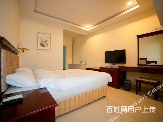 【搞定了！】鲸园纪念路家家悦楼上宾馆房间短租 - 图片 1