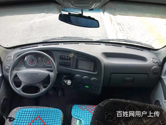 依维柯短轴6坐私家车包过户支持分期 - 图片 4