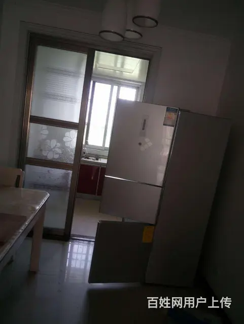 河畔花都，吾悦广场对过，精装修家具家电齐全拎包即住随时看房。 - 图片 5