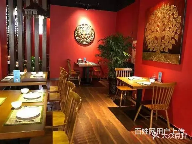 （达州铺源网）西外罗浮广场260㎡餐饮店转让 - 图片 1