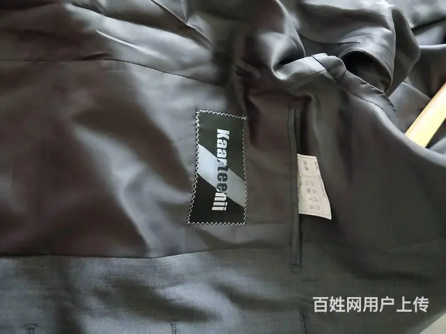 高档西服套装，纯毛料，低价转让。 - 图片 4