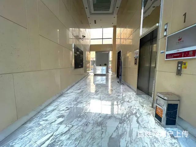 浙商财富中心办公室出租，优美水景大片广场 - 图片 2