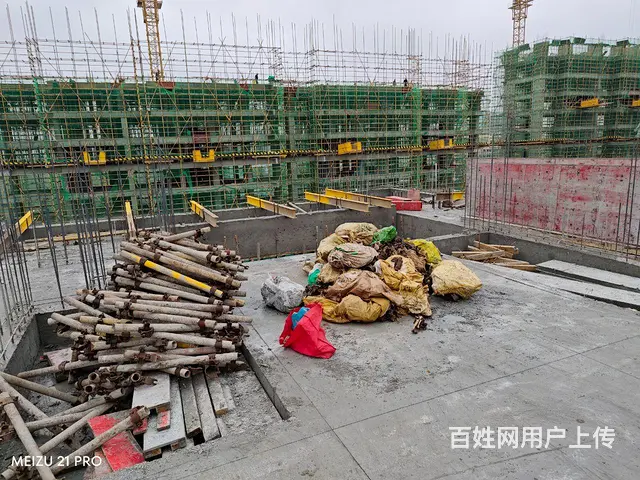 钢管脚手架,顶托,扣件租金服务 - 图片 1