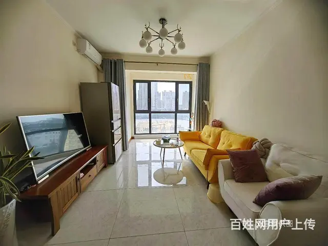 两字 抢吧。6楼 3室 有钥匙看房方便。华发三期 华发九龙湾 - 图片 1