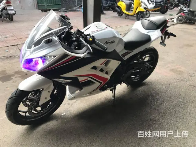 实体店出售二手摩托车 - 图片 5