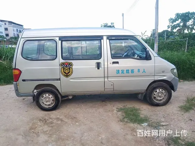 五菱之光面包车 - 图片 4